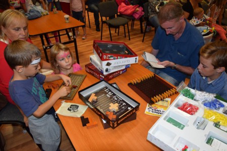 Gondban a család. Melyikkel kezdjünk? ... ;)